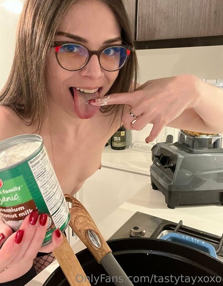 オンリーファンズの動画 トップ 写真