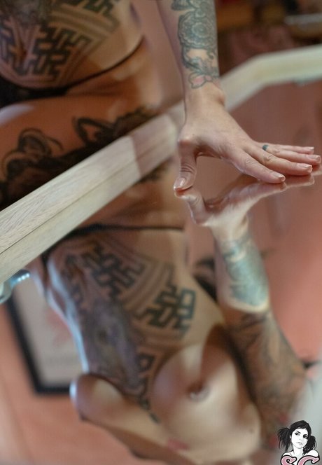 妊娠中のオンリーファンズ ポルノ 画像