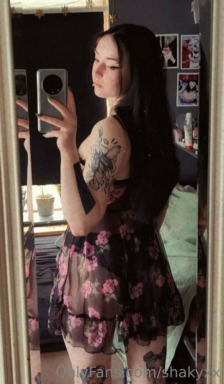 shakyxx ポルノスター 裸 ギャラリー