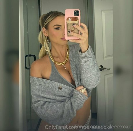 noelleeexoxo ポルノスター 可愛い 画像