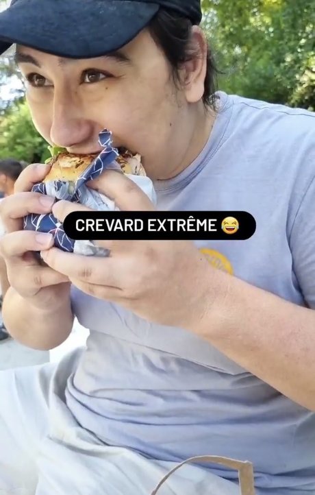 メコスジのオンリーファンズ えろ 画像