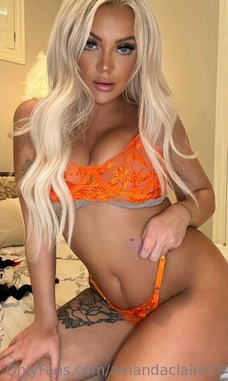 ヌードアジア人オンリーファンズ えろた 写真