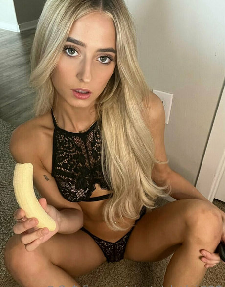 ゲイの乳首オンリーファンズ 可愛い 写真