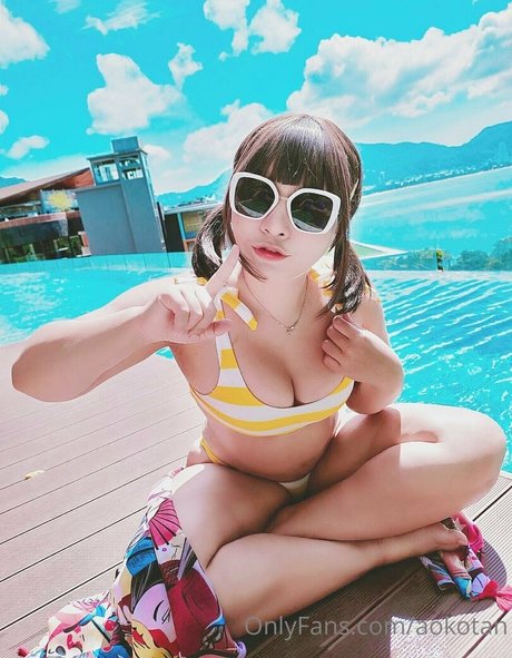 エボニートップオンリーファン ポルノ 画像