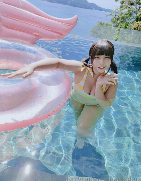 ビーチセックスオンリーファンズ ポルノ 画像