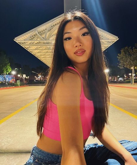 Maru Lee トップモデル 写真