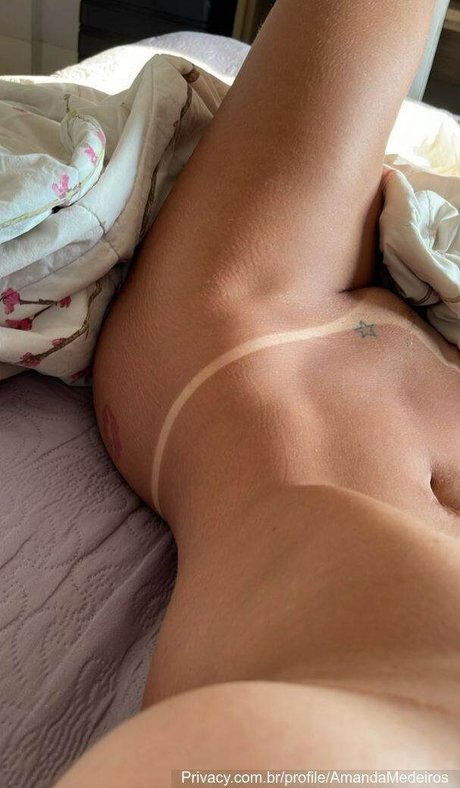 巨乳ストリップオンリーファンズ セックス 写真