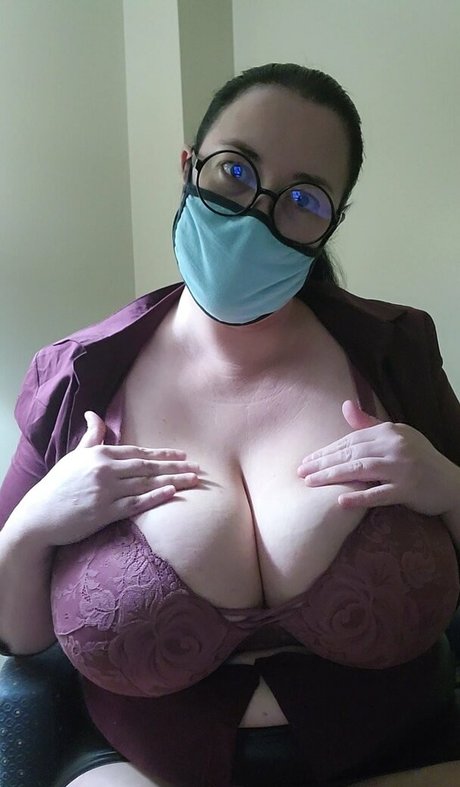 貞操帯オンリーファンズ セクシー裸 ギャラリー