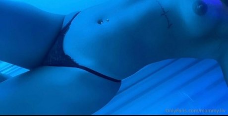 mommy liv アダルトスター ギャラリー