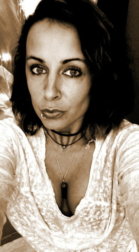 お尻を広げるオンリーファンズ 無料 ギャラリー