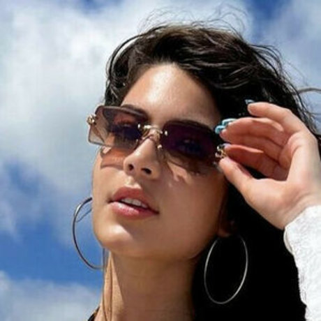 Leslievegaa 独占スター 写真