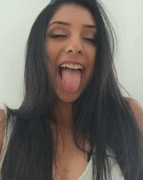 Iman Moosa 高品質モデル 画像