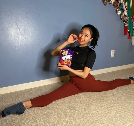 Elena Shinohara ホットモデル 画像