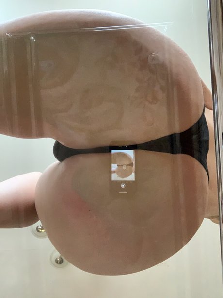 オンリーファンズを崇拝する 美しいヌード 写真