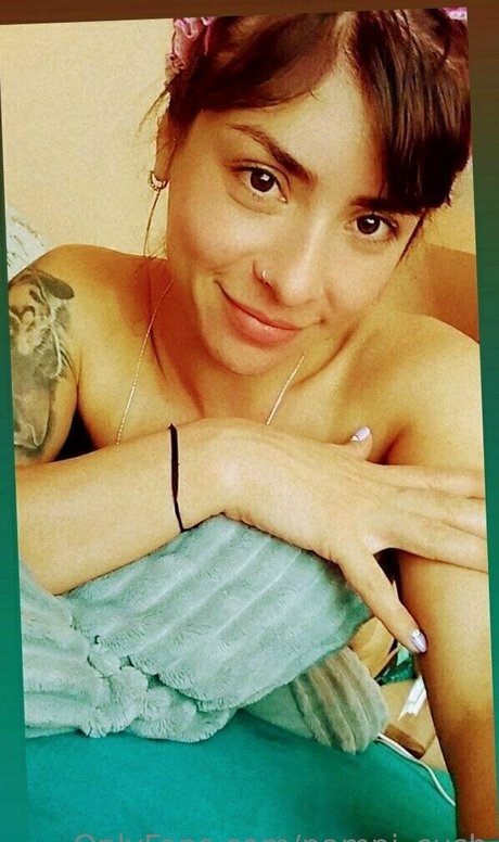 デカ尻ティーンオンリーファンズ 無料ポルノ 画像