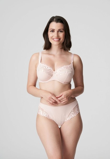 Sabrina Laporte 完璧な女優 アーカイブ