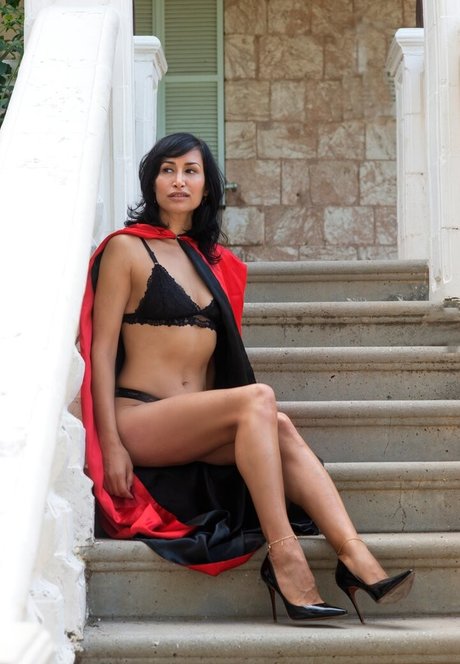 シャワー3P オンリーファンズ アートヌード 写真