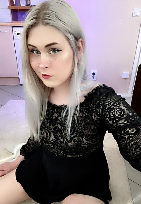 成熟したラテン系オンリーファンズ ポルノグラフィック 写真