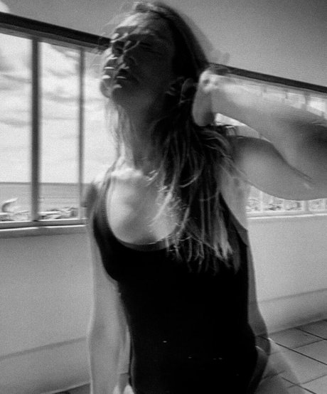 Spencer Grammer スター ヌード 画像