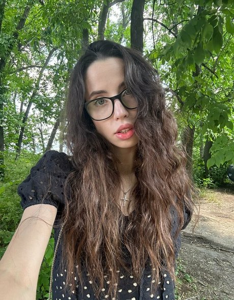 オイルを塗った巨乳オンリーファンズ 美しいヌード アーカイブ