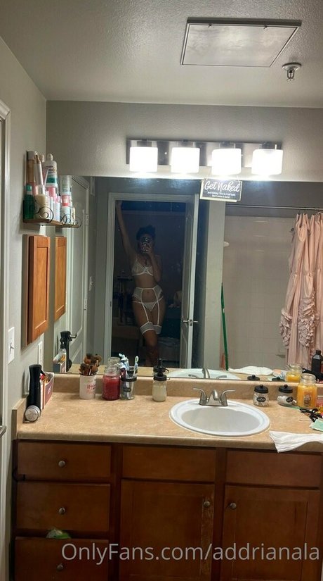 addrianala アートスター 画像