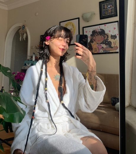 Ciciguner ポルノ女優 写真