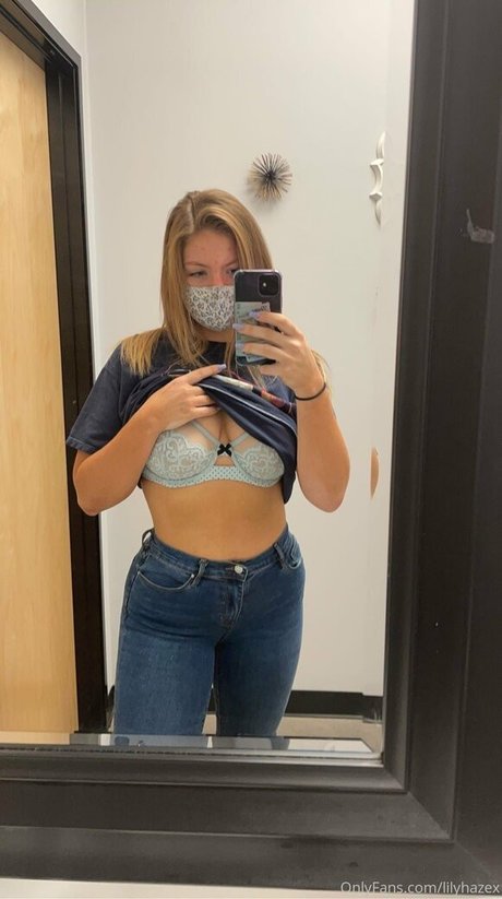 lilyhazex 女優 写真