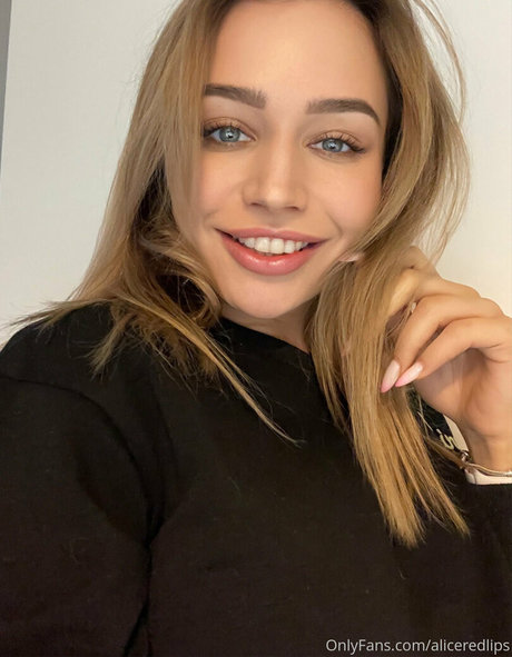 クソ野郎オンリーファンズ ポルノグラフィック 写真