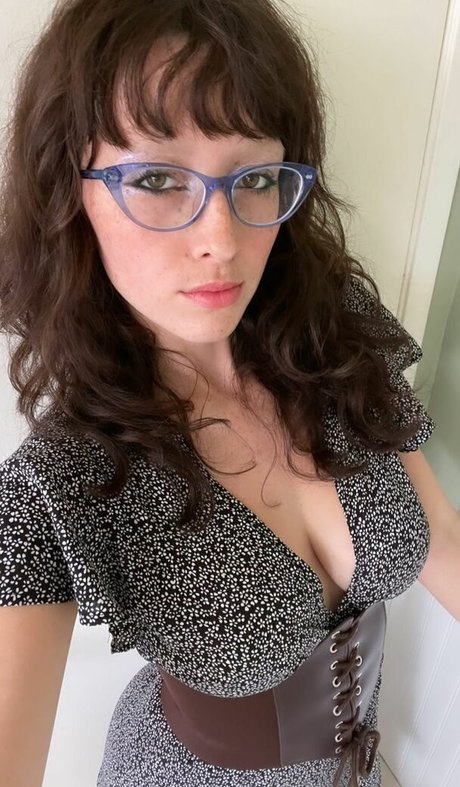 アマチュアディープスロートオンリーファンズ xxx 写真