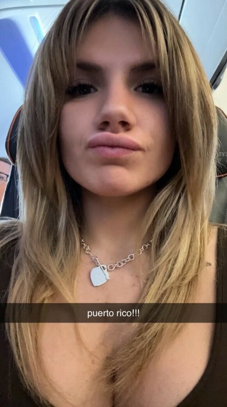 スペードのクイーン オンリーファンズ ホット裸 写真