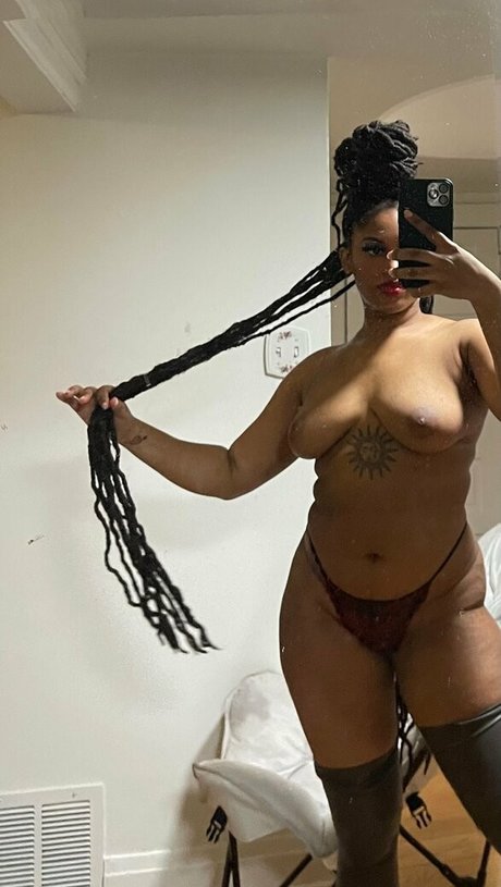 kweenbee982 素敵なポルノスター 写真