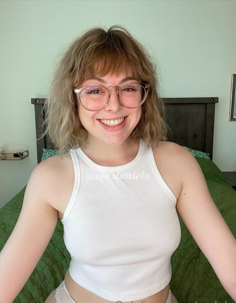 sgdnls ポルノスター エロティック 画像