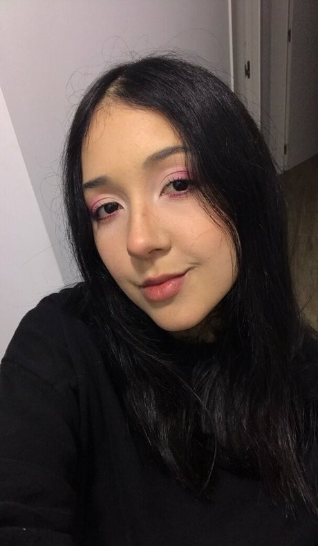 Valeria Valois xxxスター 写真