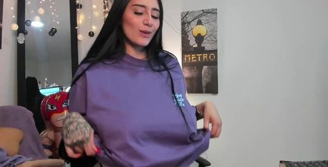 ニューハーフの乗馬オンリーファンズ トップ ギャラリー