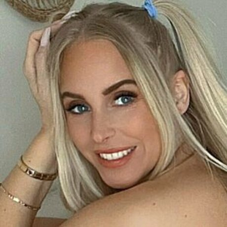 lee hart xx ポルノモデル 写真