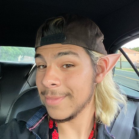 Moltres xxx 可愛い女優 写真