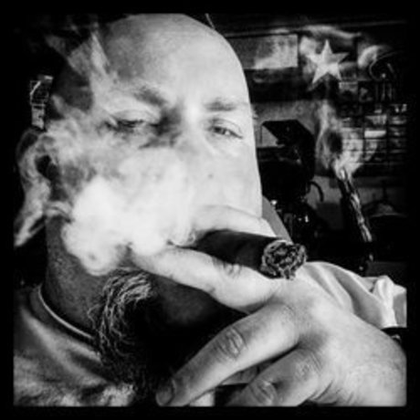 Chub King エロティックなモデル 画像