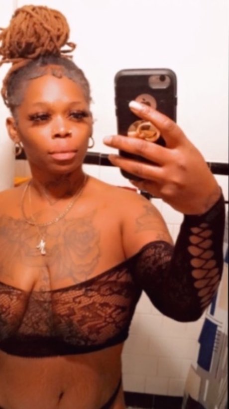 Ms Dennver セックスモデル 写真