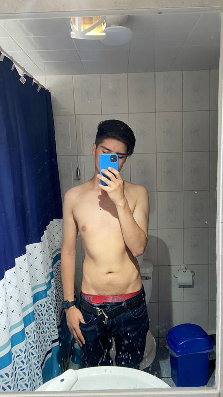 Esteban Espinoza モデル 写真