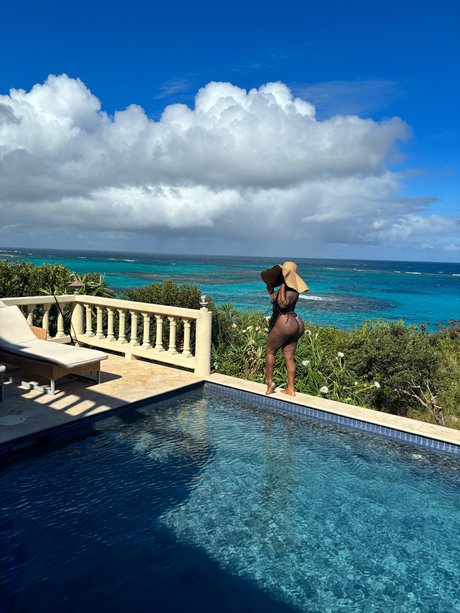 背の高い熟女オンリーファンズ 限定 ギャラリー