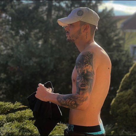 黒人カップルのオンリーファンズ 無料裸 アーカイブ