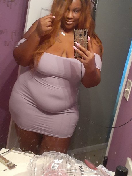 Glam Amazon ヌード女優 写真