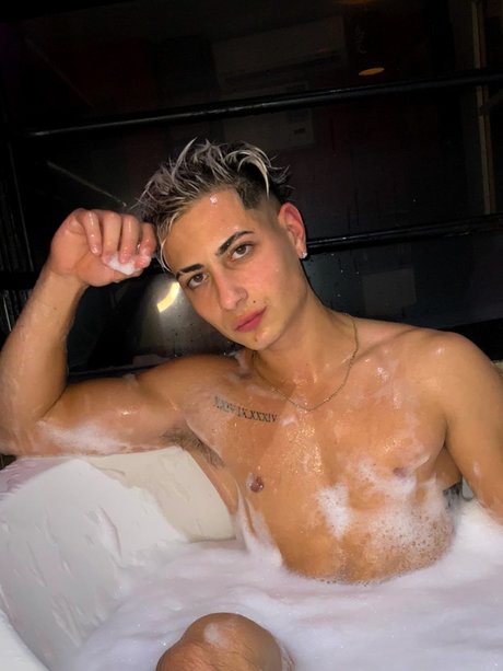 OnlyRulo_ アダルトスター 写真