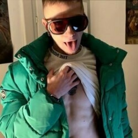 CYBERBOG V2 セクシーモデル ギャラリー