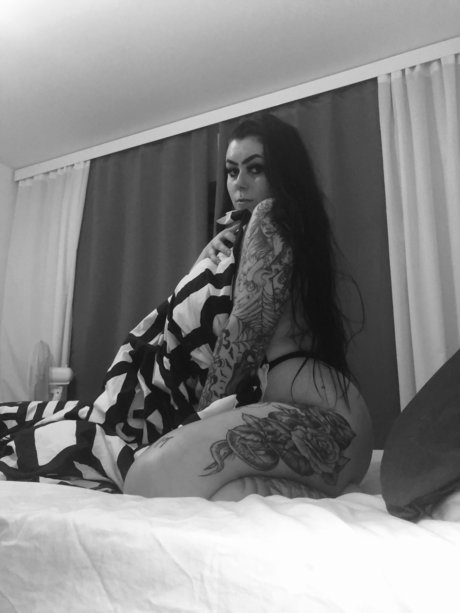 Sonzja ポルノスター パーフェクト 写真