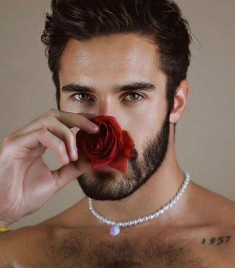 Ot vio Moraes ポルノスター セクシー 画像