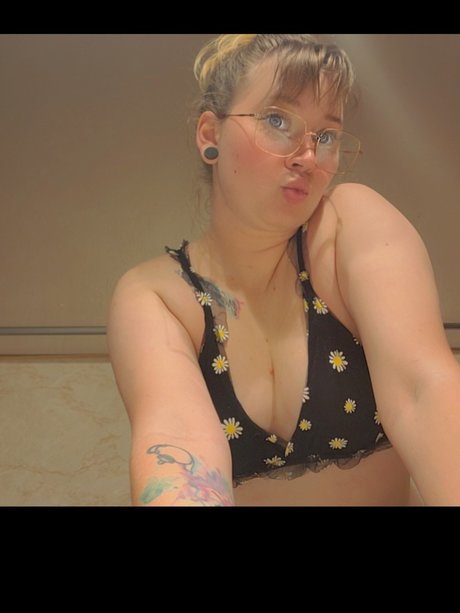 Devon Blaze ポルノスター トップ 写真