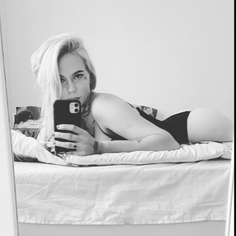 Mrs Who_ ポルノスター トップ 写真