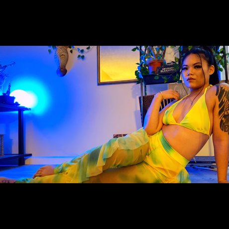 Ginnie Mae 女優 画像