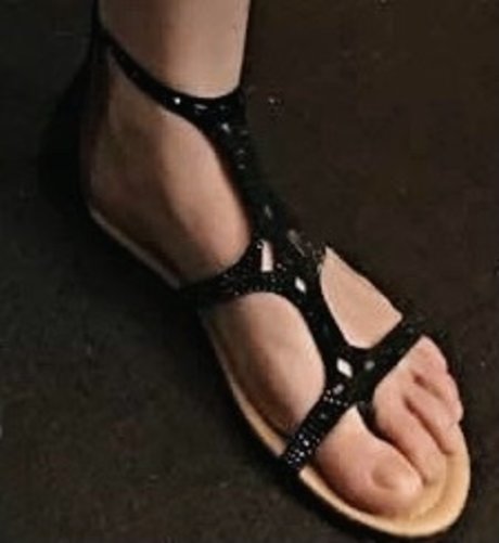 02petitefeet ヌード女優 写真